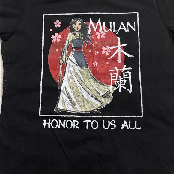 Mulan Black Graphic Tee - Picture 2 of 4